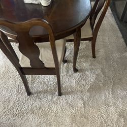 Cream Ivory Shag Carpet 6’7 X 9- Used For Staging 