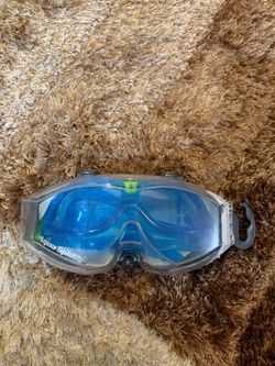 Swimming goggles for kids silicon Brand New