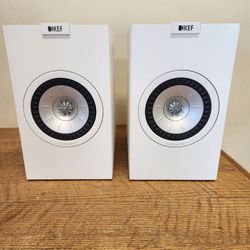 KEF Q150 Bookshelf Speakers