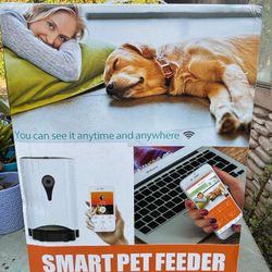 Dog Feeder