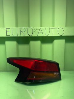 2019 2020 2021 2022 2023 2024 Nissan Altima Left Driver Outer Side Tail Light OEM