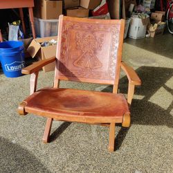 MID-CENTURY MODERN LEATHER CHAIR