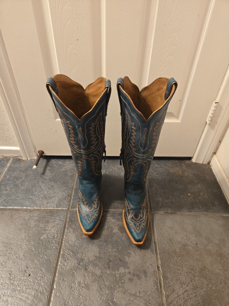Turquoise Ariat Female Size 8B Boots