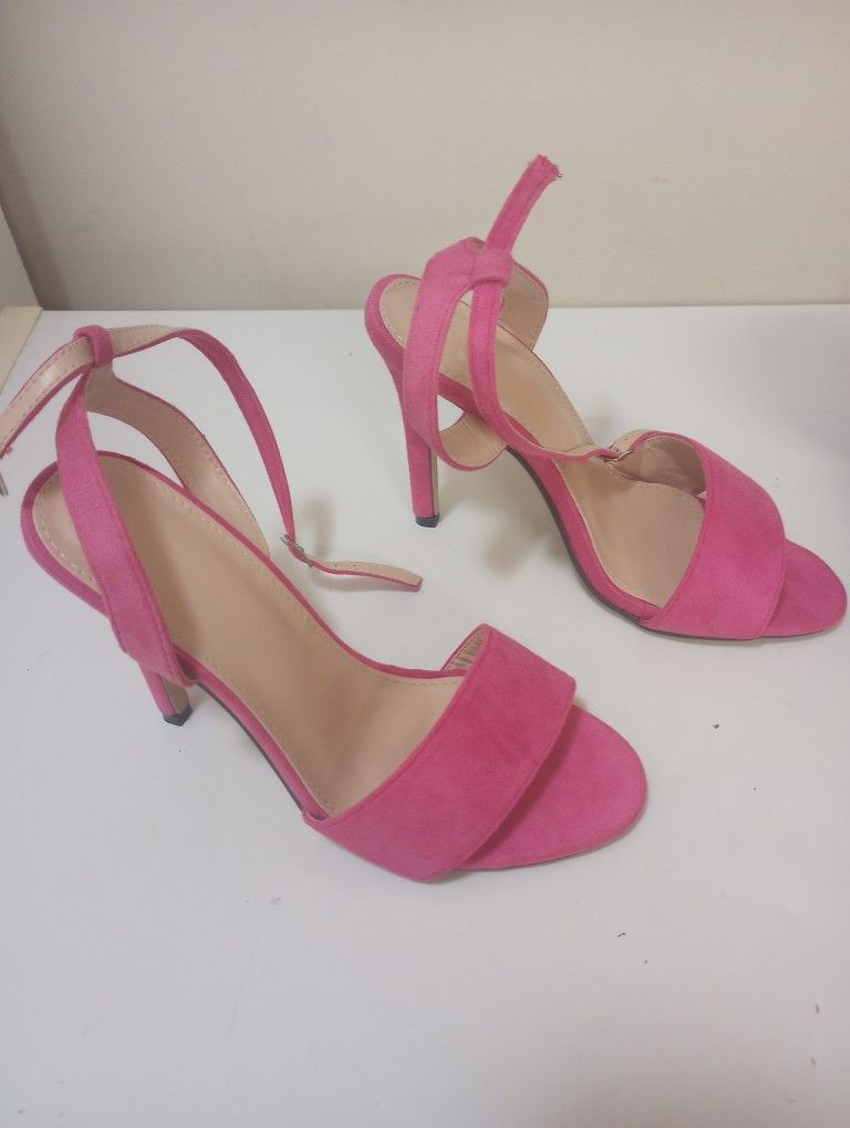 Pink Sandals (Brand New)Size 38 Us7