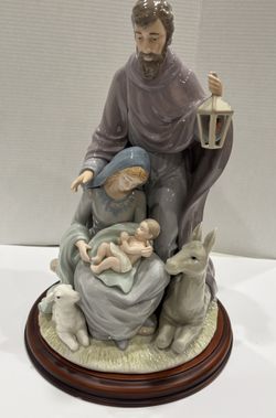 Members Mark Holy Family 16” Hand Painted Porcelain Christmas Large Figurine