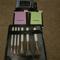 Make Up Brushes Ect