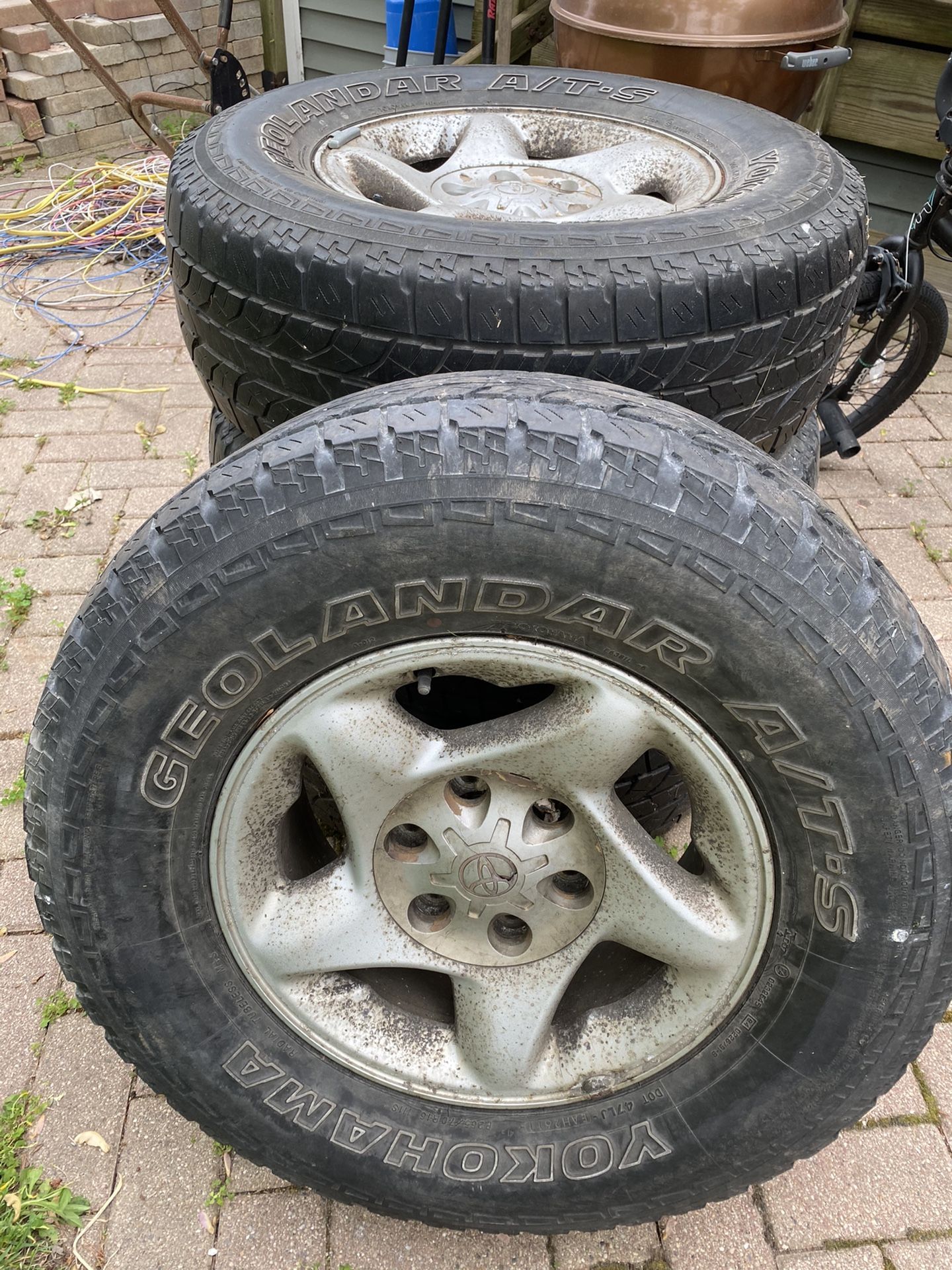 Good Conditions ...Four Toyota Tires ...size P265/7 0 R 16 111S