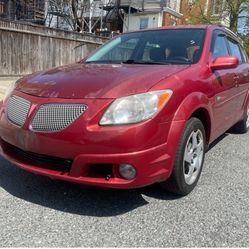 2005 Pontiac vibe - station wagon 