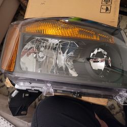 2004 -2015 Nissan Titan Headlights