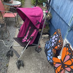 Pink Maclaren stroller  lightweight and compact. Pick up area Everett/Pinehurst. Cash only.