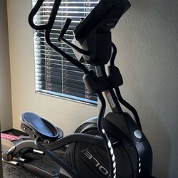 Sole E35 elliptical