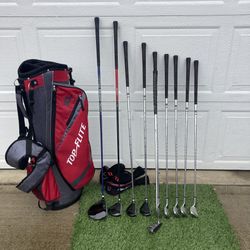 ⛳️Men’s Golf Clubs And Bag. 
