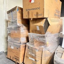 BJ700+F0042CH  WOODBRIDGE 71" x 31-1/2" Whirlpool and Air Bath Heated Soaking Combination Tub with Adjustable Speed Air Blower, Tub Filler and Display