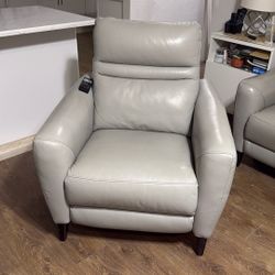 Recliner chair