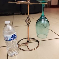 Wine Glass Countertop Holder