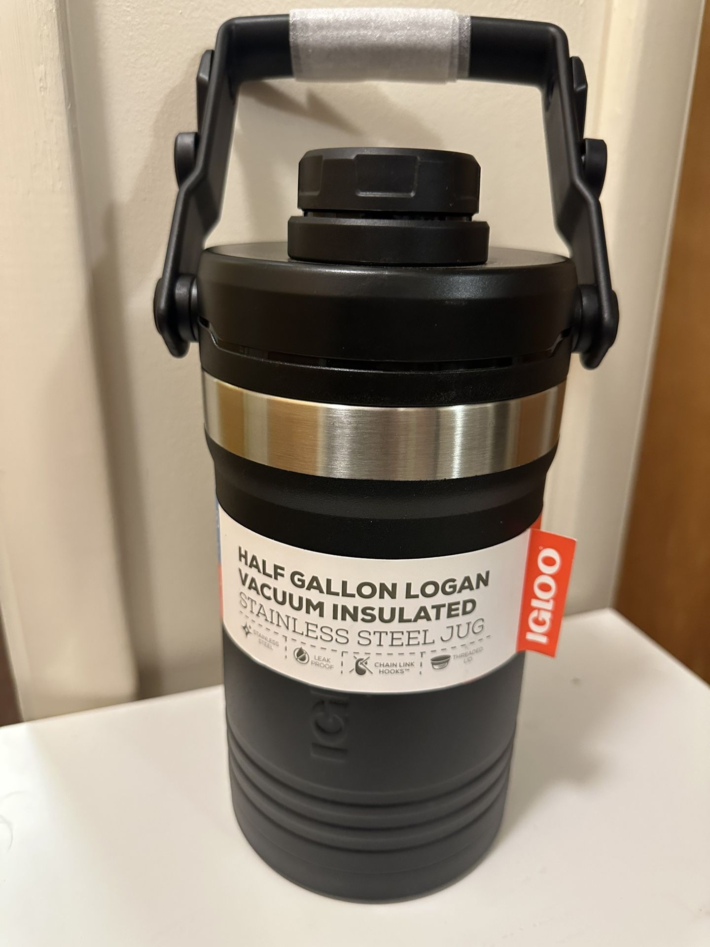 Igloo 1/2 Gallon Stainless Steel Insulated Jug (New!)