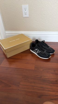 Michael Kors Essex trainer black 7m
