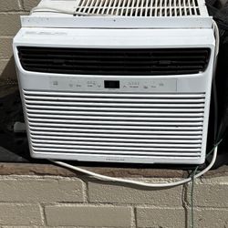 Aire Acondicionado De Ventana 10200 BTU