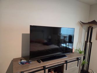 1  55"  Flat screen Tv  4sale