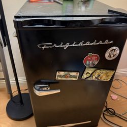 Mini fridge