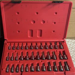 Snap-on Tools 36 Pc Socket Driver Set Hex, Torx, Phillips, Combination 1/4 and 3/8 Dr.