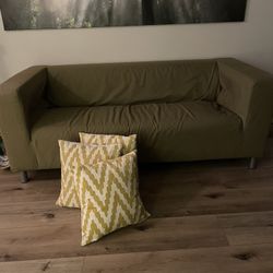 Loveseat 