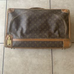 Louis Vuitton Suit Case