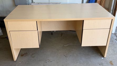 Executive Maple Office Desk with Drawers