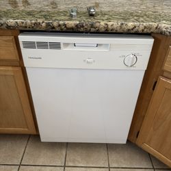 Frigidaire Dishwasher Working Perfectly, Remodeling 