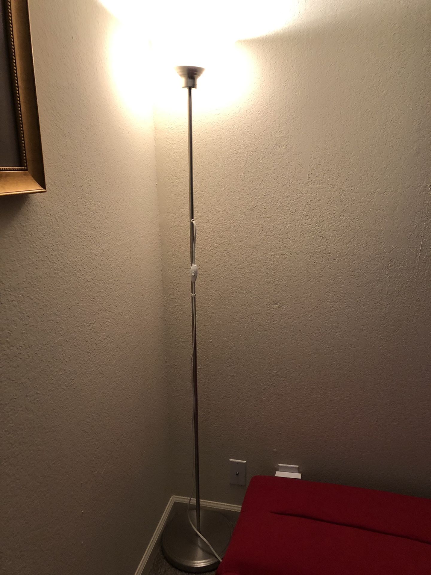 Living/bedroom lamp