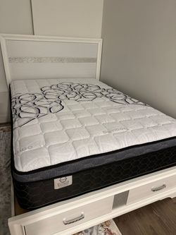 King Size Mattress Pillow Top new