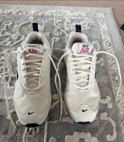 Women's Nike Shoes
