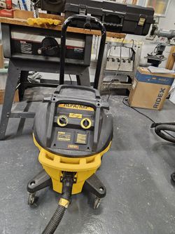 Dewalt 10 Gal. Dust Extractor DWV012