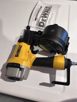 De Walt 15 Coil Siding And Fencing Nailer