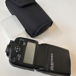 Canon 430EX III-RT Speedlight - Camera Flash