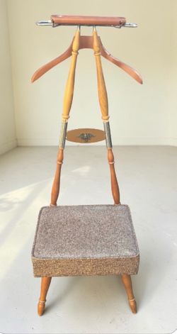 Vintage Mid Century Modern Gentleman’s Valet Butler Chair