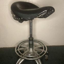 Larin Biker Style Adjustable Stool - Motorcycle Saddle Seat - Excellent!