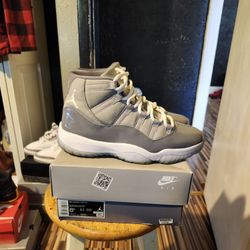 Jordan 12 Cool Grey 100% AUTHENTIC Sz 8.5