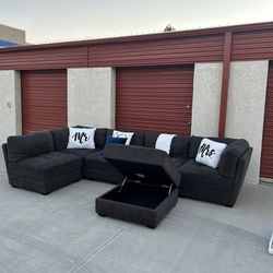 6 Piece Modular Sectional Couch! (FREE DELIVERY 🚚)