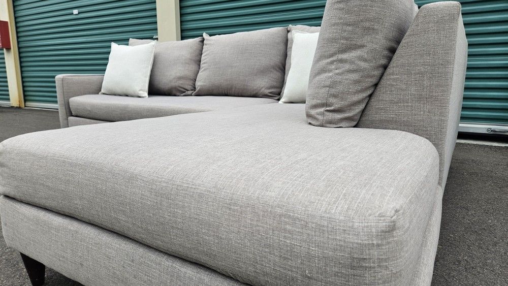FREE DELIVERY!!! Comfy "Coastal Living Vibes" 2pc Sectional Couch (Gray)