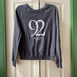 Ladies Abercrombie & Fitch Sweatshirt 