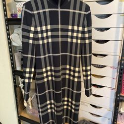 BNWT Burberry Dress Size 6 MSRP: $3,490