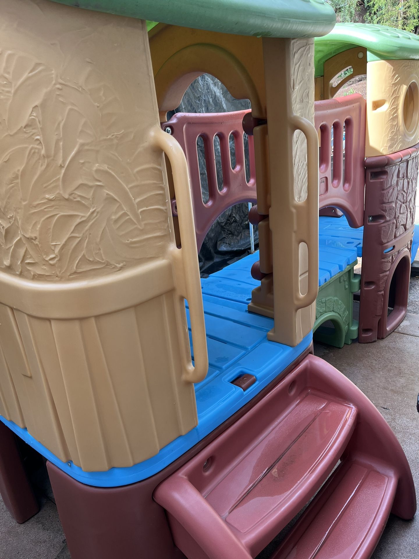 Step 2 Clubhouse Playhouse