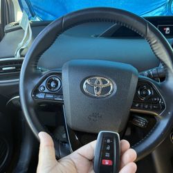 Car Keys/ Llaves De Carro