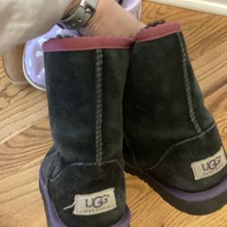 Girl Boots $15 Each Sz4