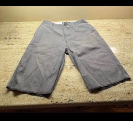 Men’s Gray Denim Shorts with Raw Hem Size 32