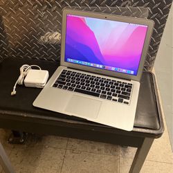 Apple MacBook Air A1466 13” Laptop Computer 