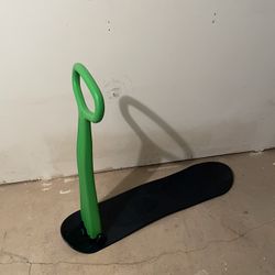 Snowboard With Handle 