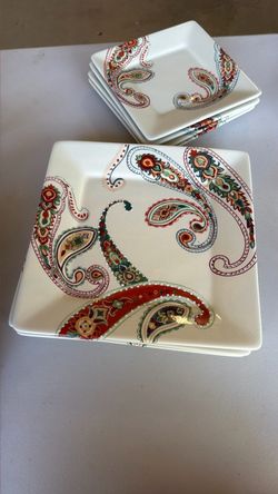 Square Paisley Pattern Dinner/Salad Plates Set
