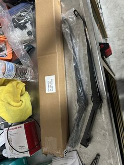 Chevy S10 Windshield Wiper Arms